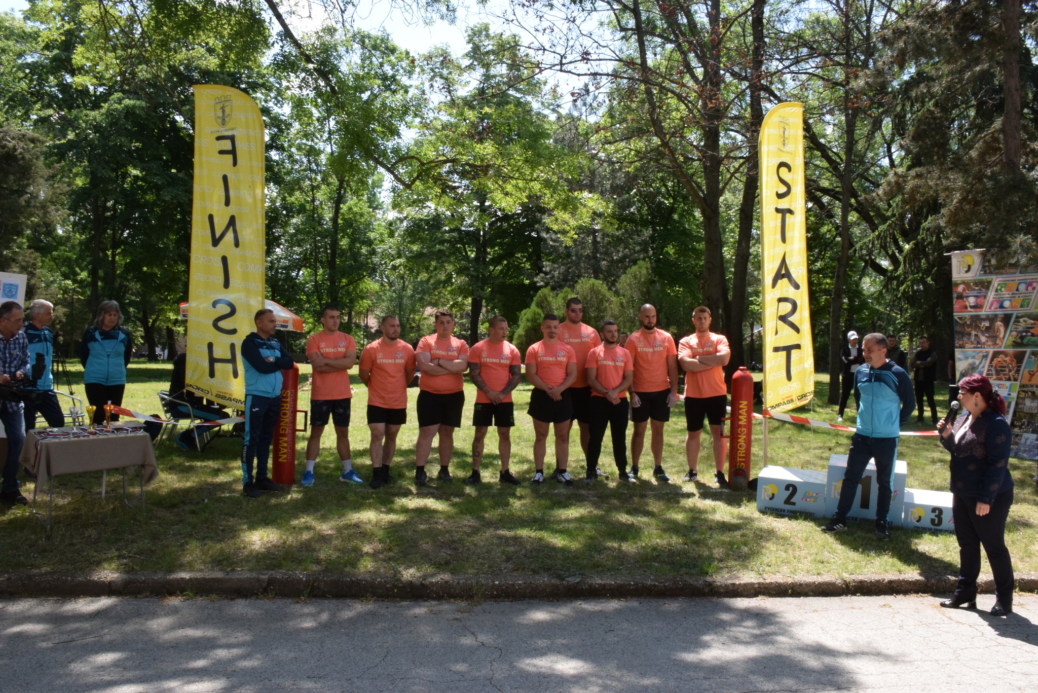 Строн мен.jpg